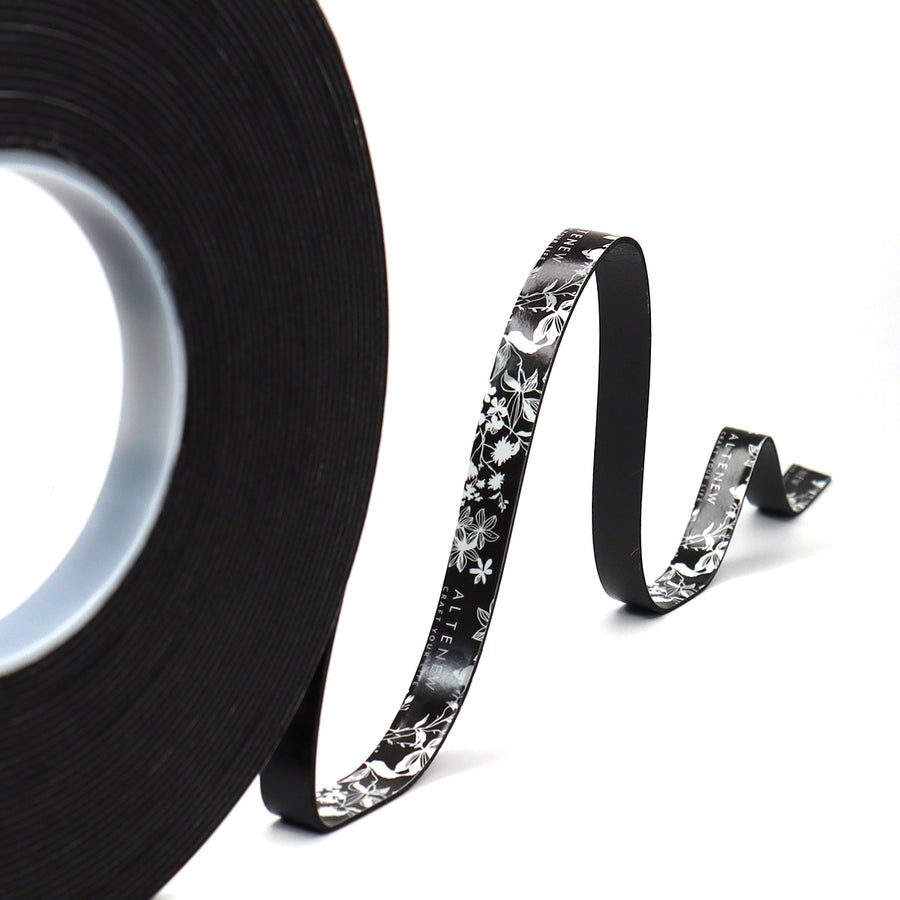 Altenew - Black Instant Dimension Foam Tape - 1/16'' x 1/2'' x 15m