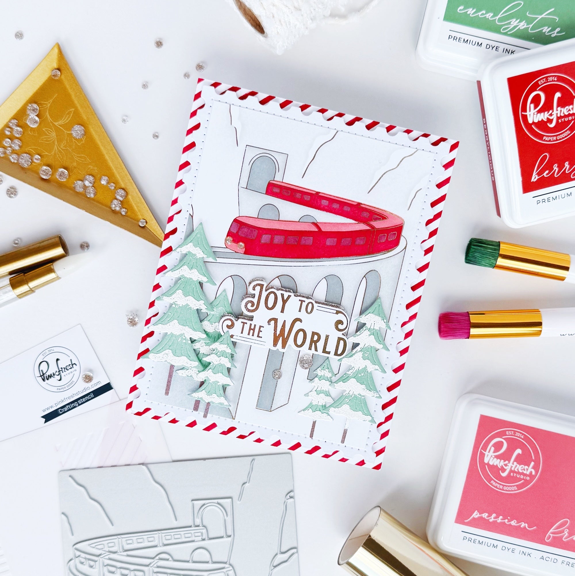 Pinkfresh Studio - Holiday Express Stencils