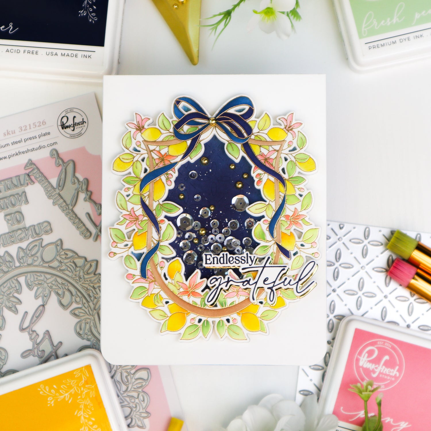 Pinkfresh Studio - Lemon Blossom Crest Press Plates