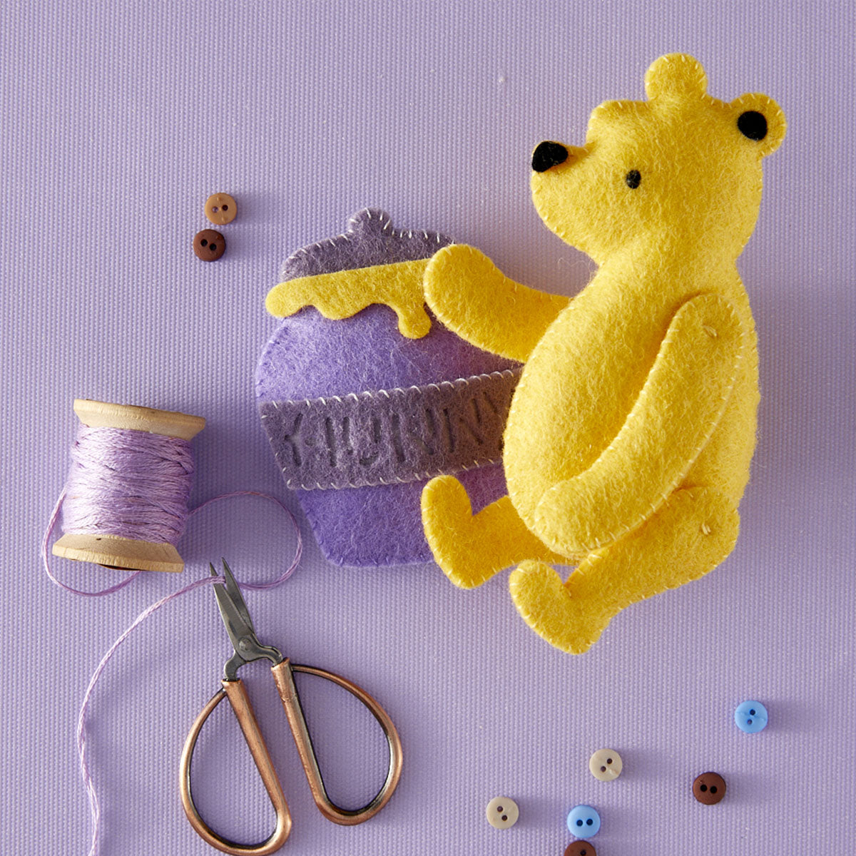 Spellbinders - Stitched Classic Pooh Etched Dies